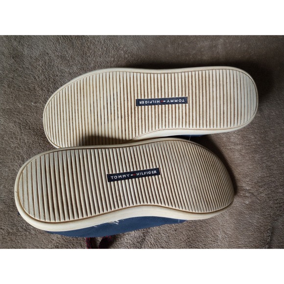Tommy Hilfiger Youth Size 4.5 Sneakers Tennis‎ Shoes Kids Shoes - Picture 5 of 6
